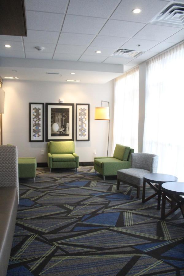 Holiday Inn Express & Suites - Kokomo South By Ihg Екстериор снимка