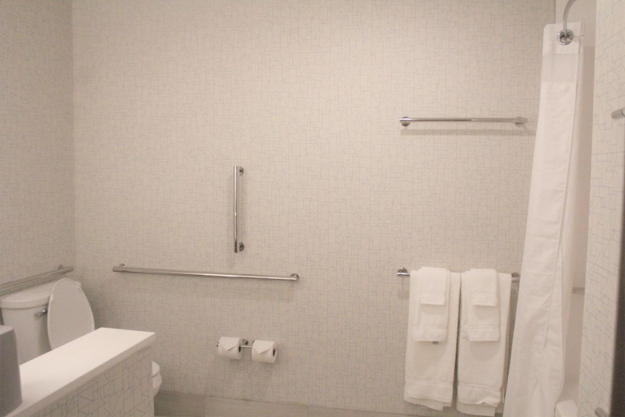 Holiday Inn Express & Suites - Kokomo South By Ihg Екстериор снимка