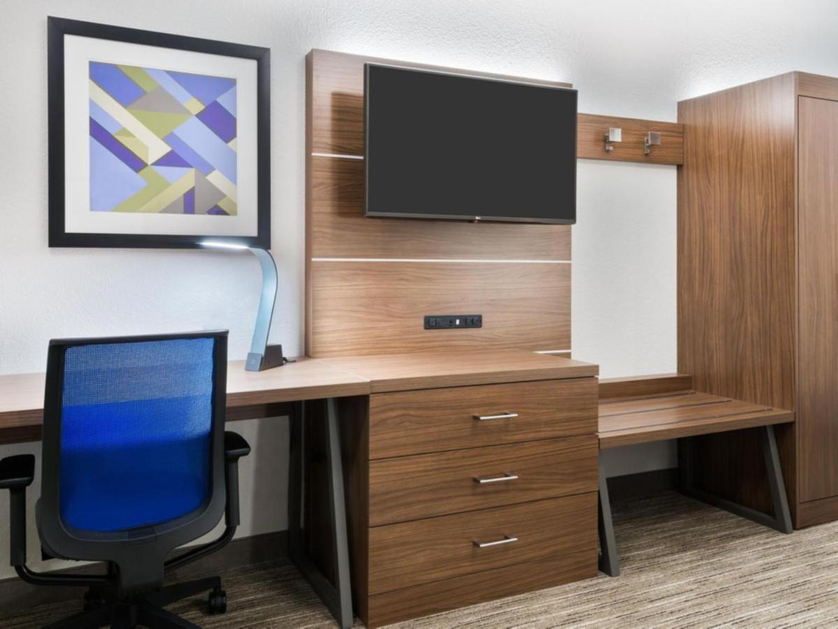 Holiday Inn Express & Suites - Kokomo South By Ihg Екстериор снимка
