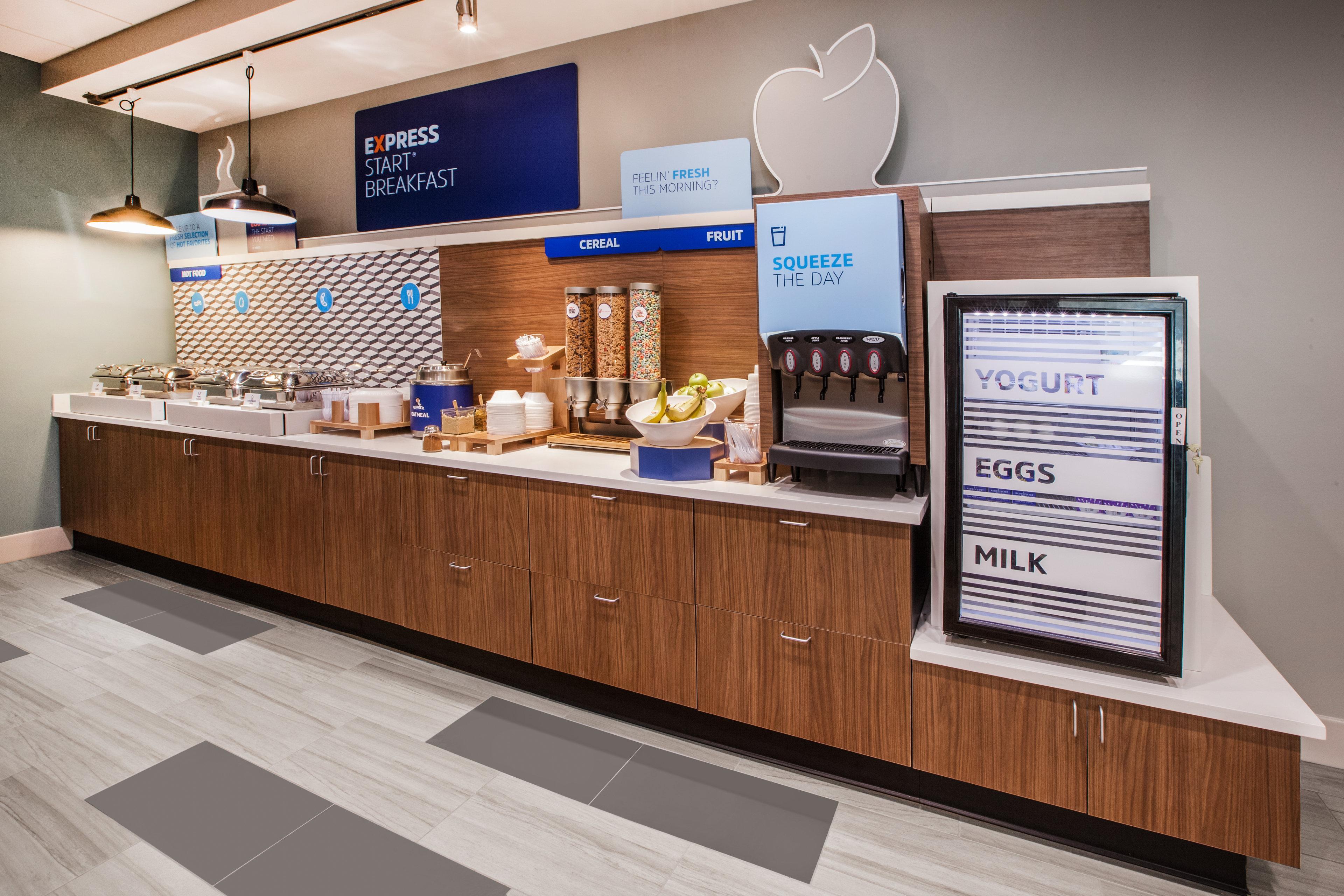 Holiday Inn Express & Suites - Kokomo South By Ihg Екстериор снимка