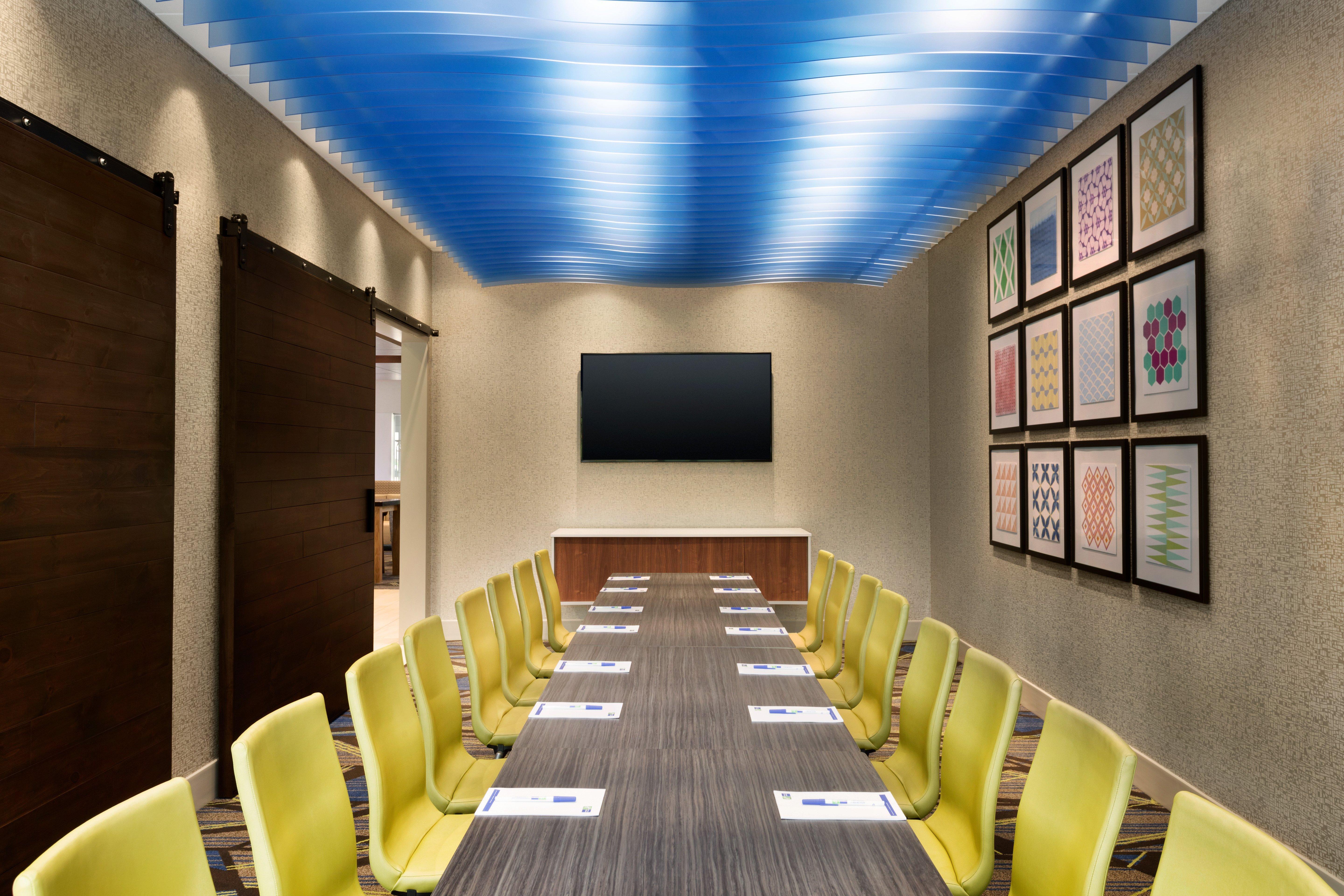 Holiday Inn Express & Suites - Kokomo South By Ihg Екстериор снимка