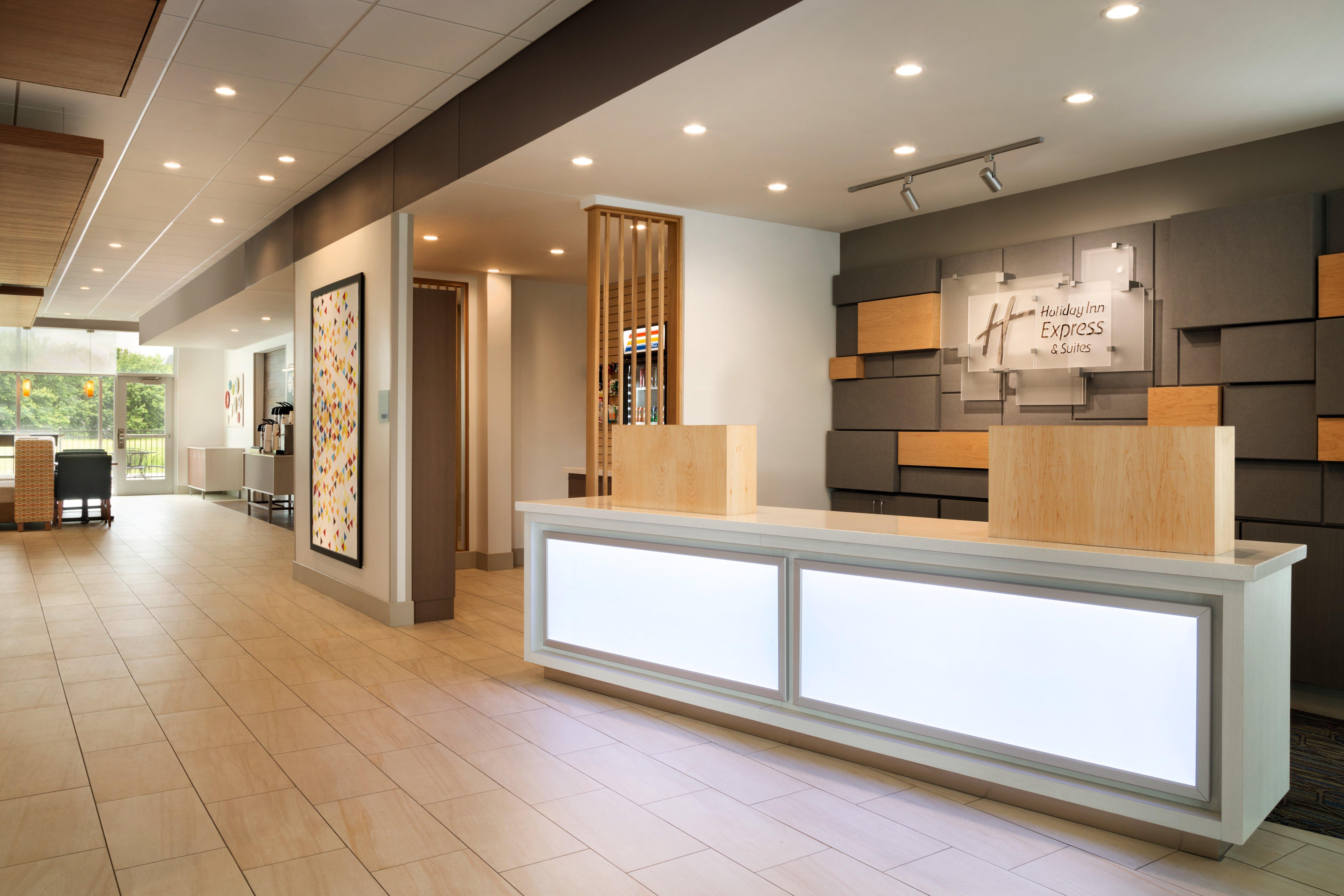 Holiday Inn Express & Suites - Kokomo South By Ihg Екстериор снимка