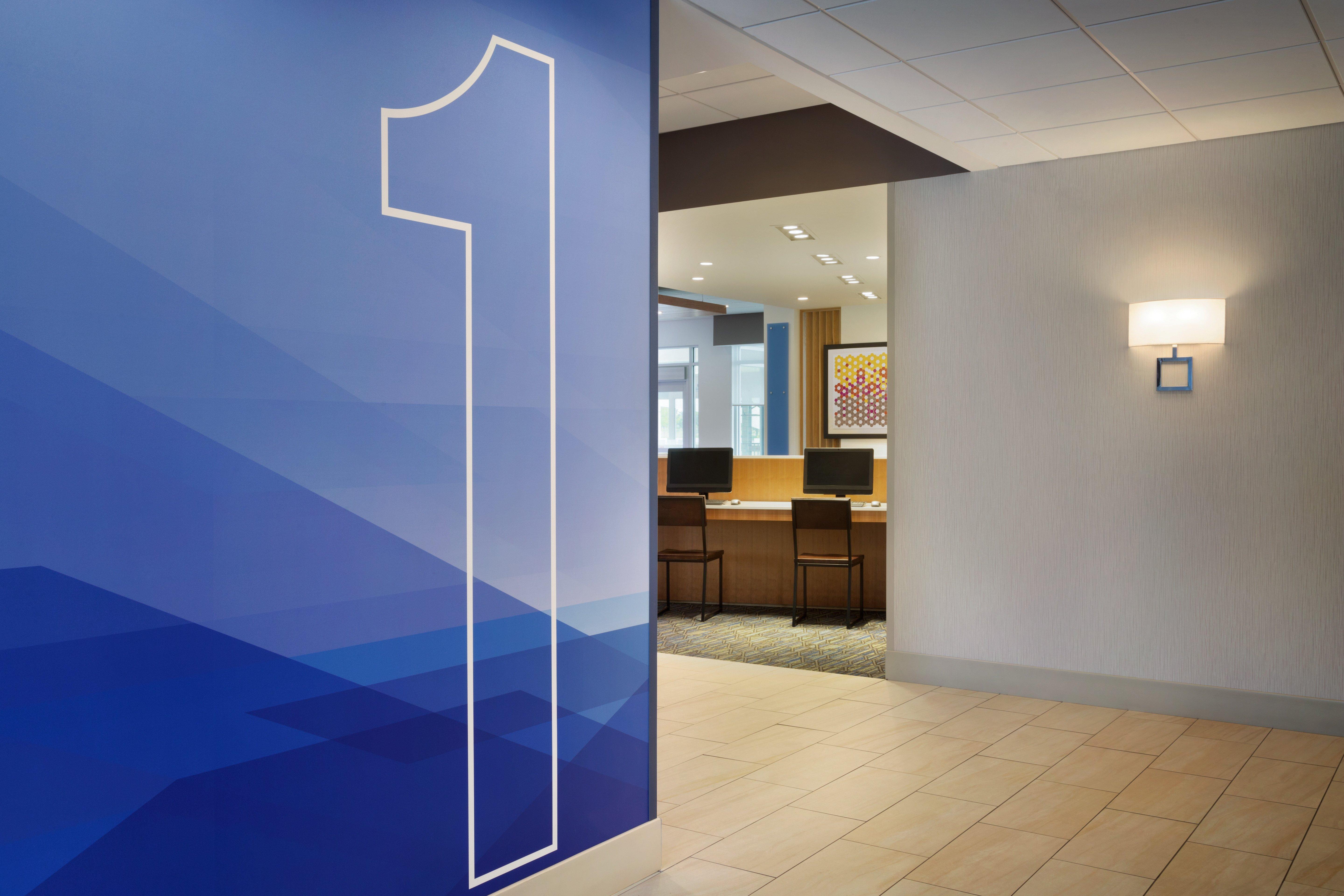 Holiday Inn Express & Suites - Kokomo South By Ihg Екстериор снимка